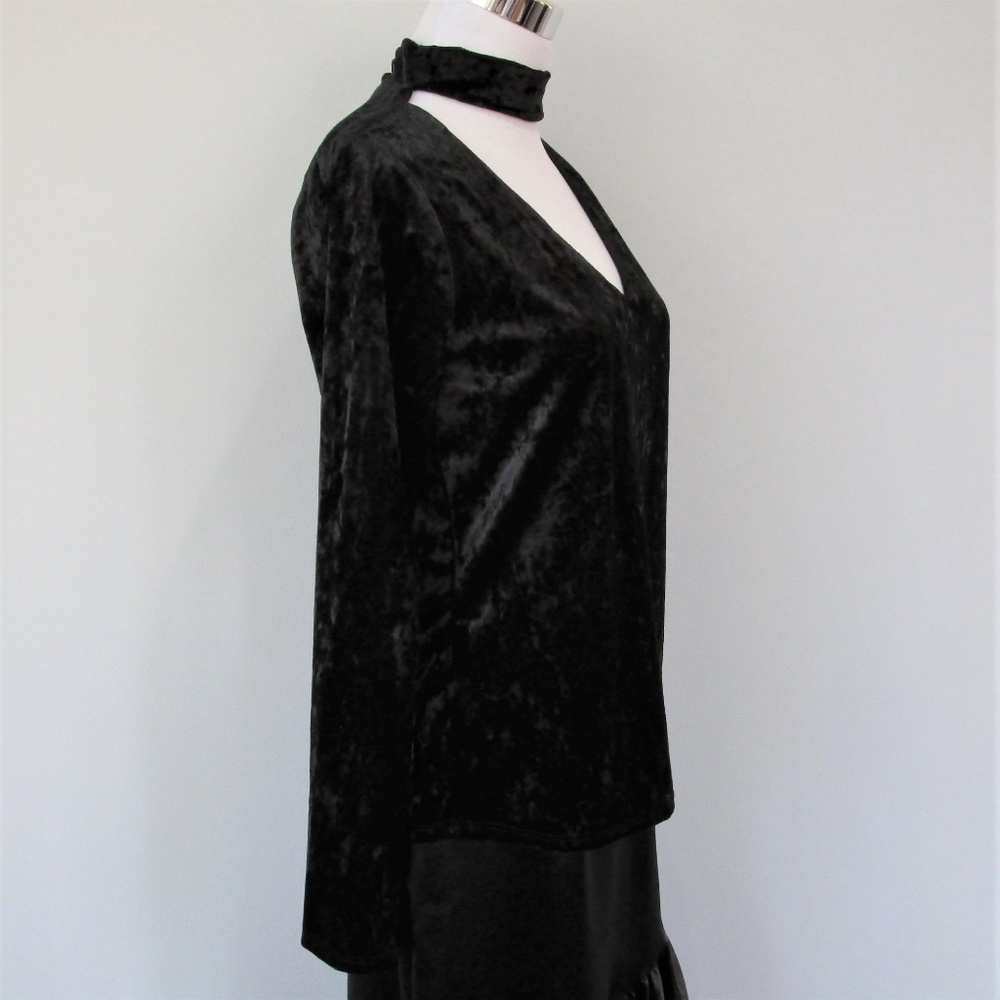 NWT Ro & De Black Velvet Choker Cut Out Top Large - Picture 5 of 8